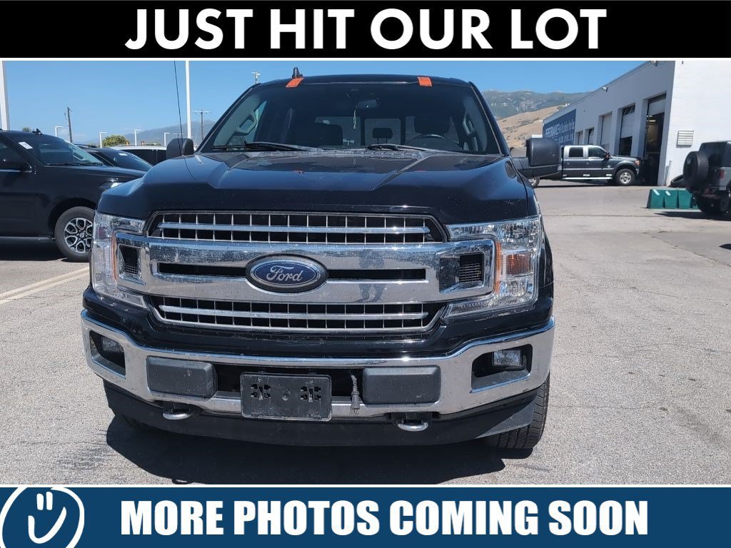 Used 2020 Agate Black Metallic Ford XLT image 11