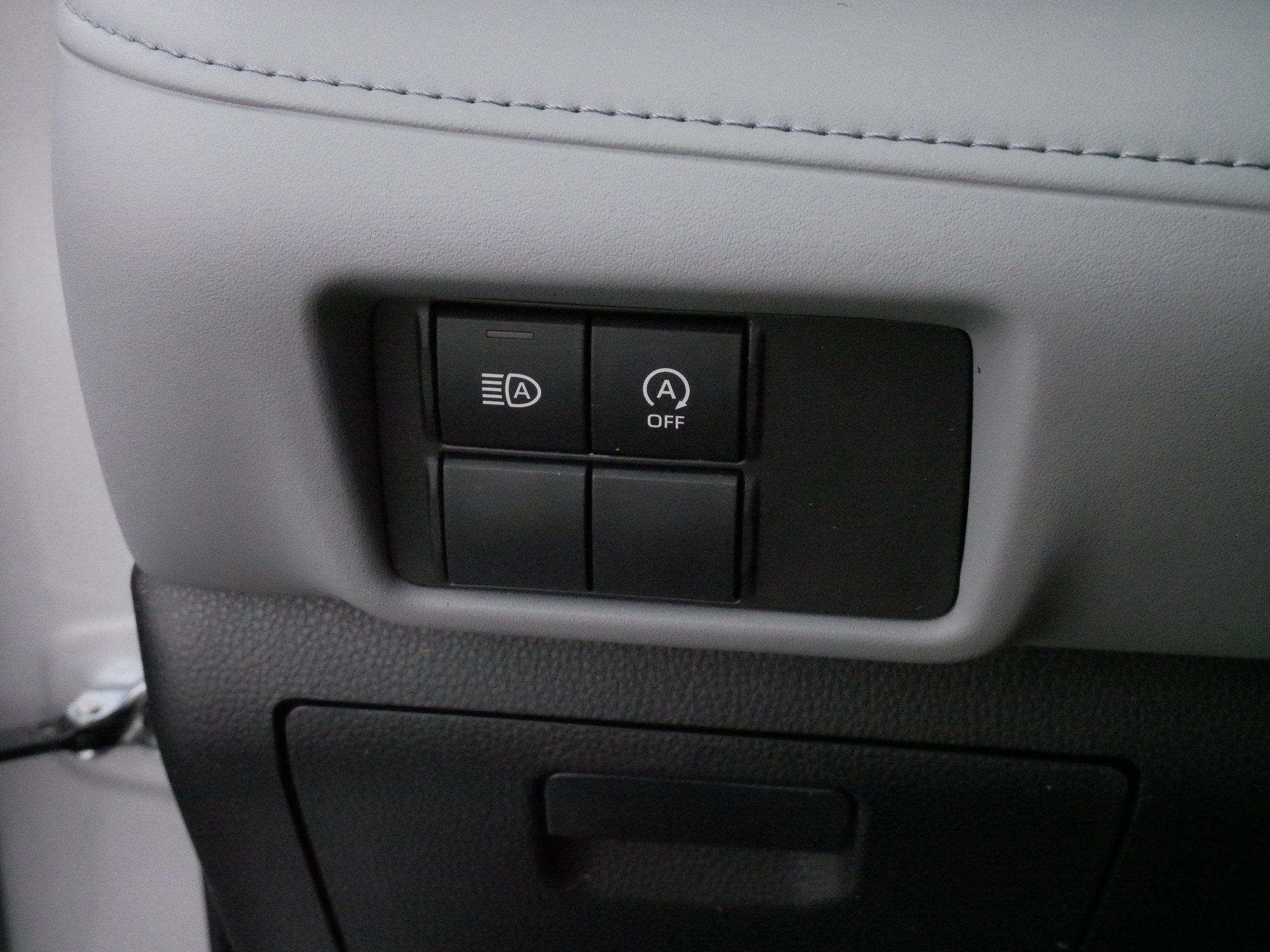 Used 2023 Celestial Silver Metallic Toyota L image 27