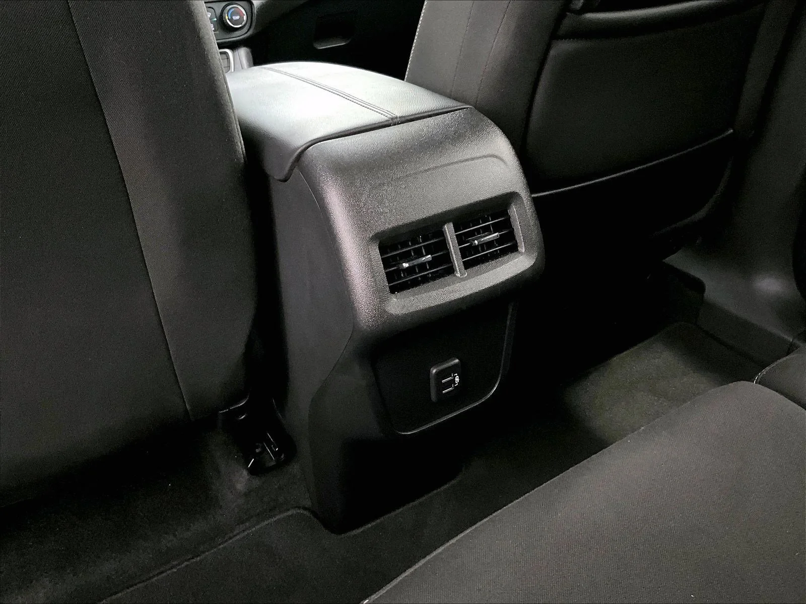 Used 2023 Sterling Metallic GMC SLE image 25