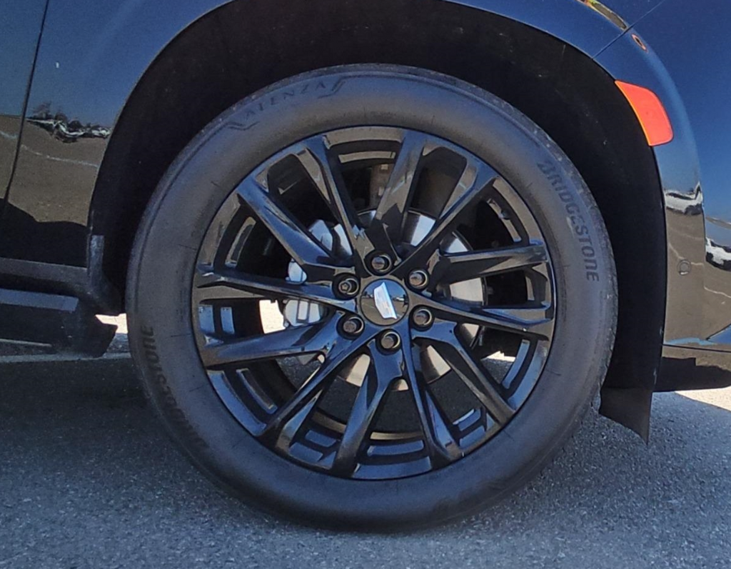 Used 2021 Black Cadillac Sport Platinum image 12