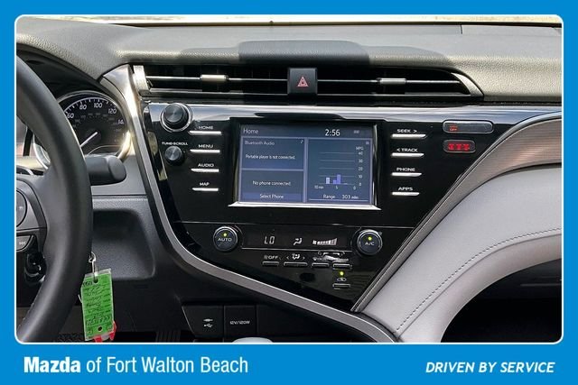 Used 2019 White Toyota SE image 9
