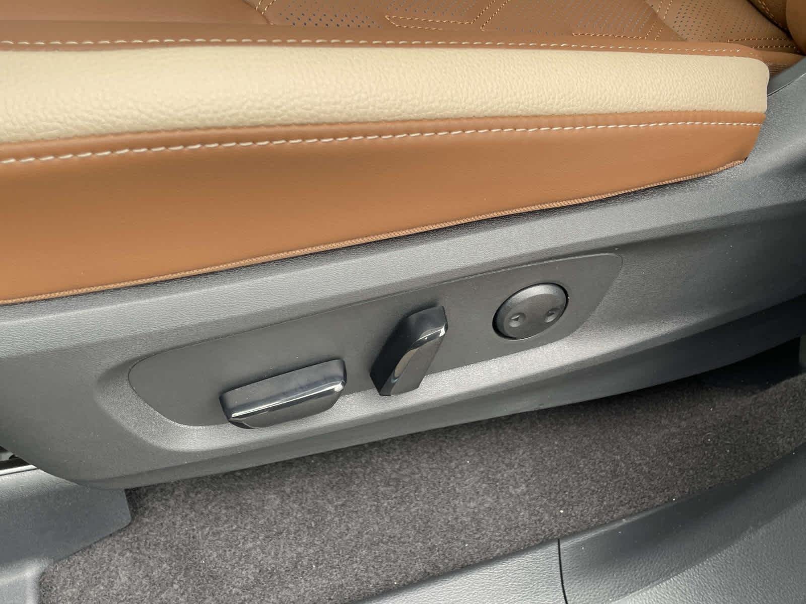 New 2026 Boulder Gray Pearl Nissan Platinum image 14