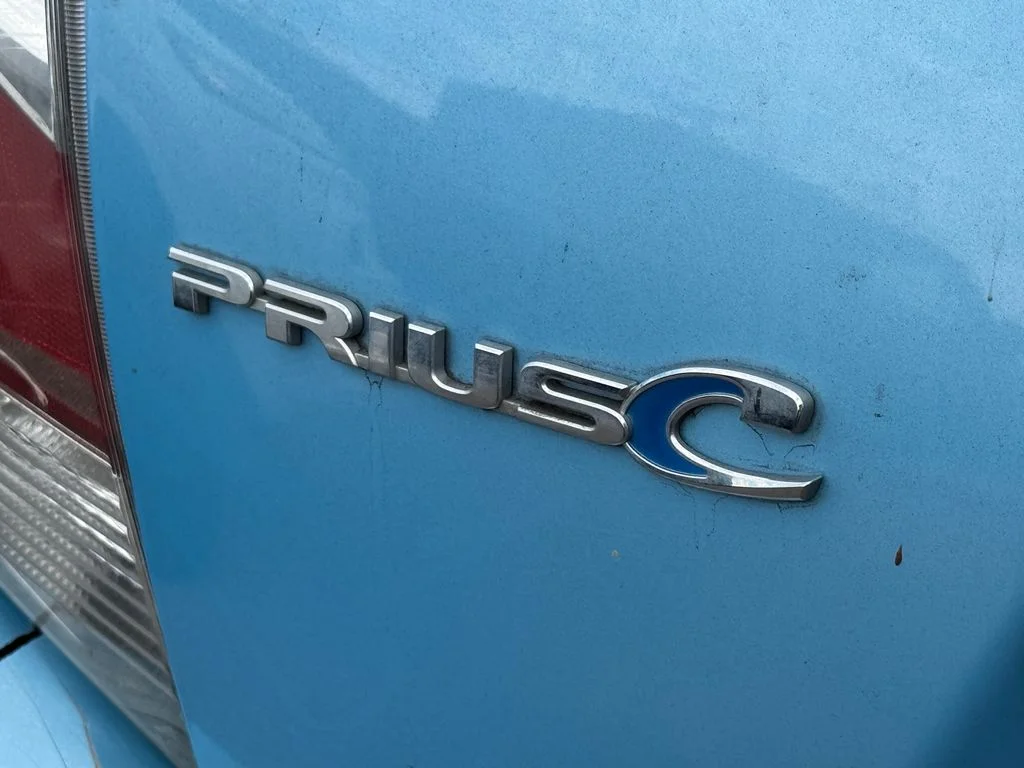 Used 2015 Blue Toyota One image 5