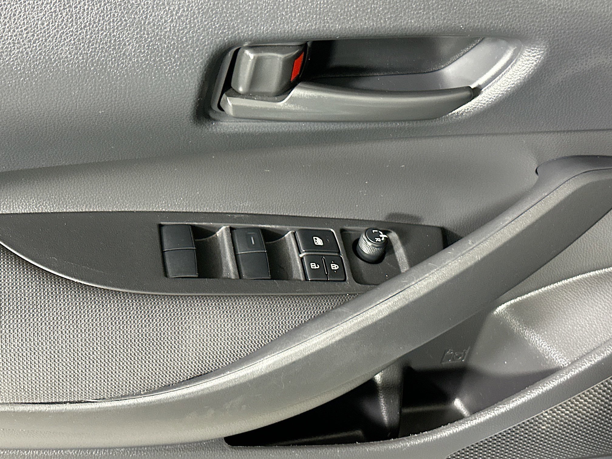 Used 2025 Celestite Toyota Hybrid LE image 14