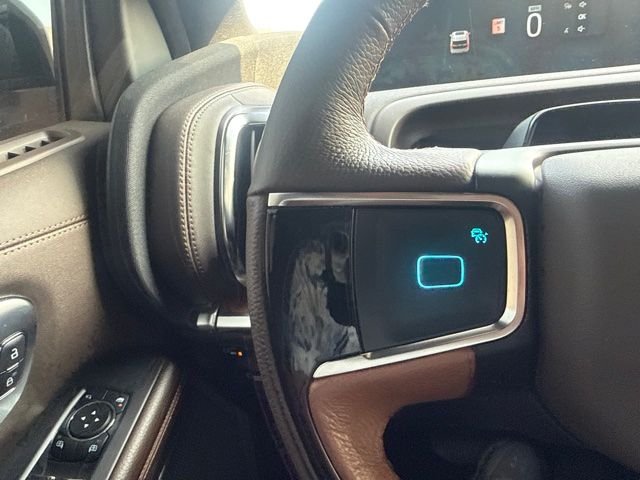 Used 2025 Oxford White Ford King Ranch image 14