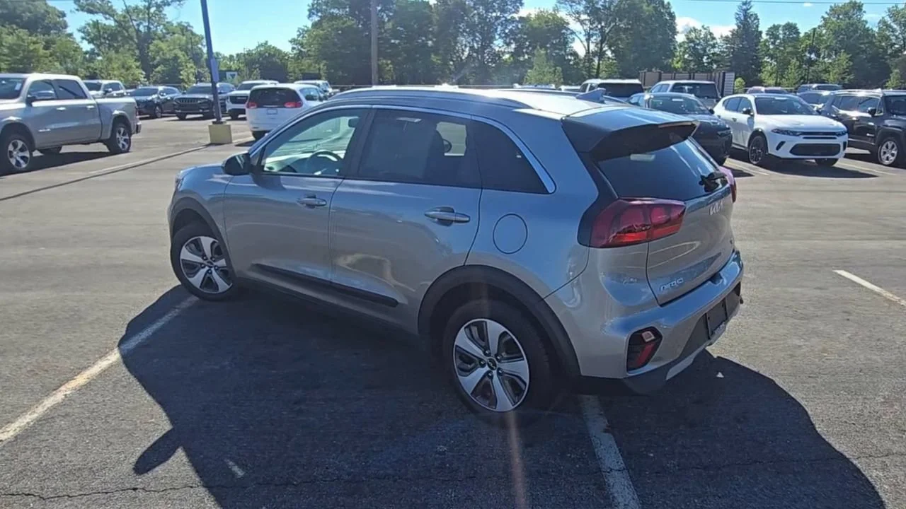 Used 2022 Gray Kia LX image 7
