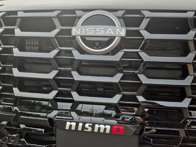 New 2026 Stealth Gray / Super Black Two-tone Nissan NISMO® image 36