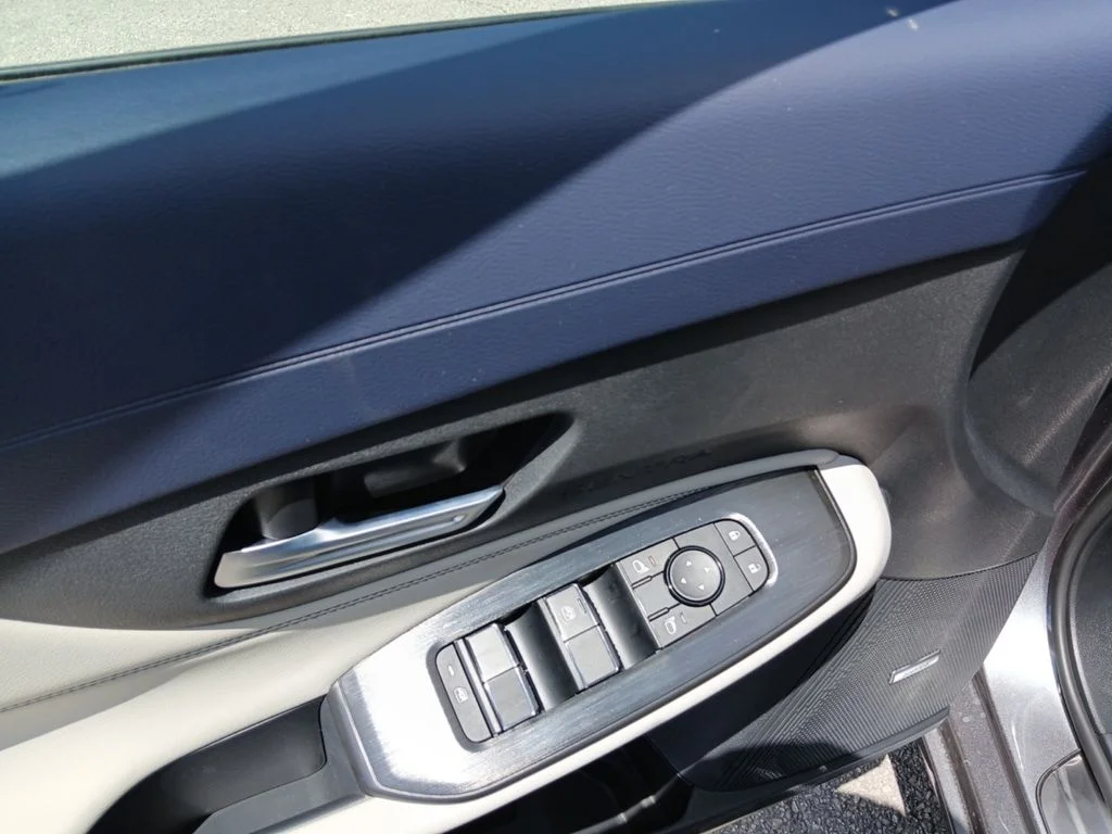 New 2026 Gun Metallic Nissan SL image 11