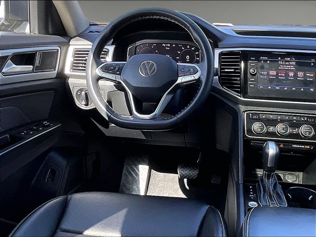 Used 2023 Gray Volkswagen 3.6L V6 SE w/Technology image 18