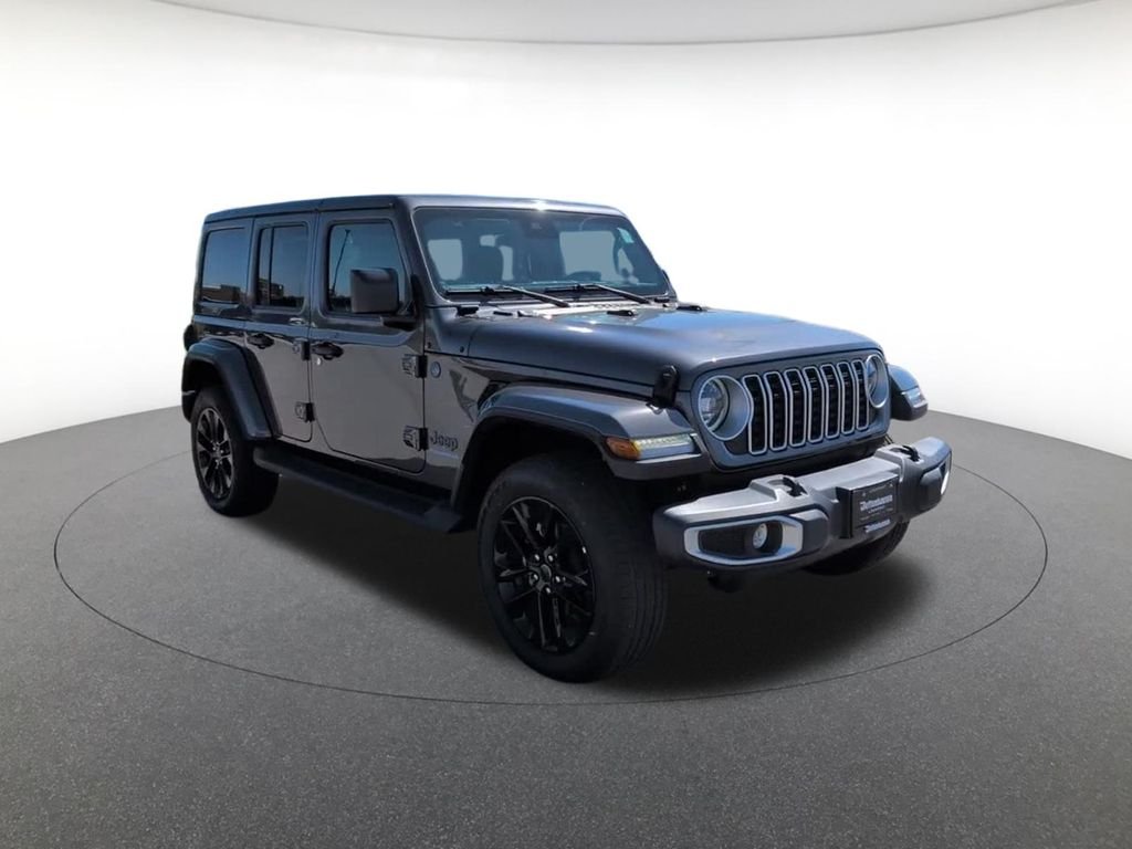 Used 2025 Gray Jeep Sahara 4xe image 3