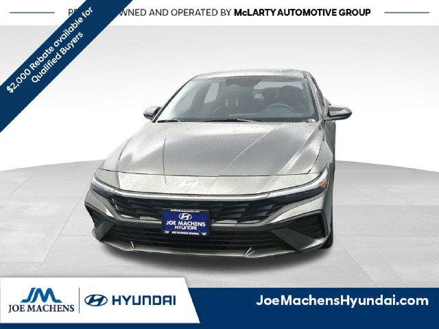 New 2026 Gray Hyundai SEL Sport Plus image 4
