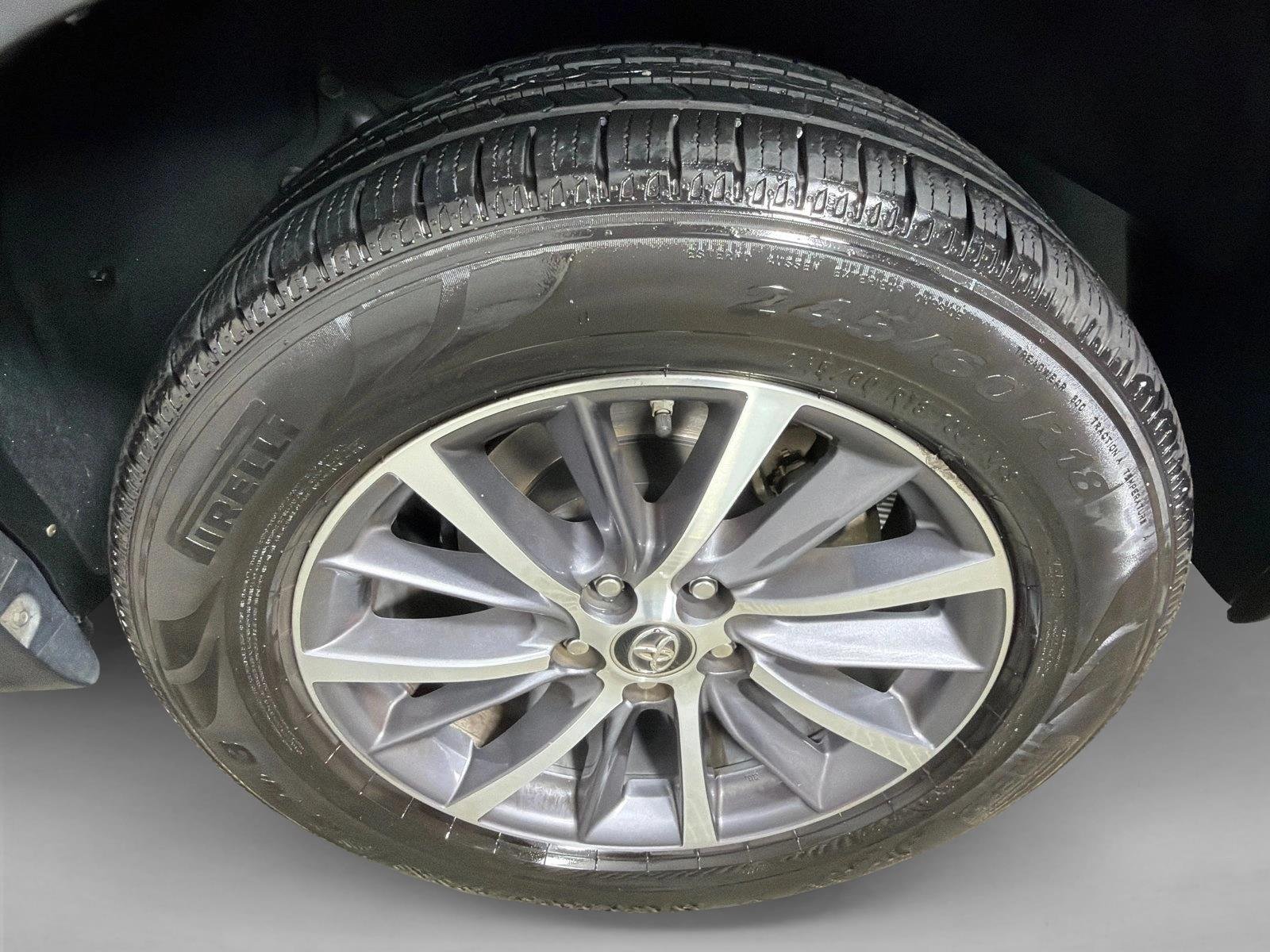 Used 2019 Predawn Gray Mica Toyota XLE image 22