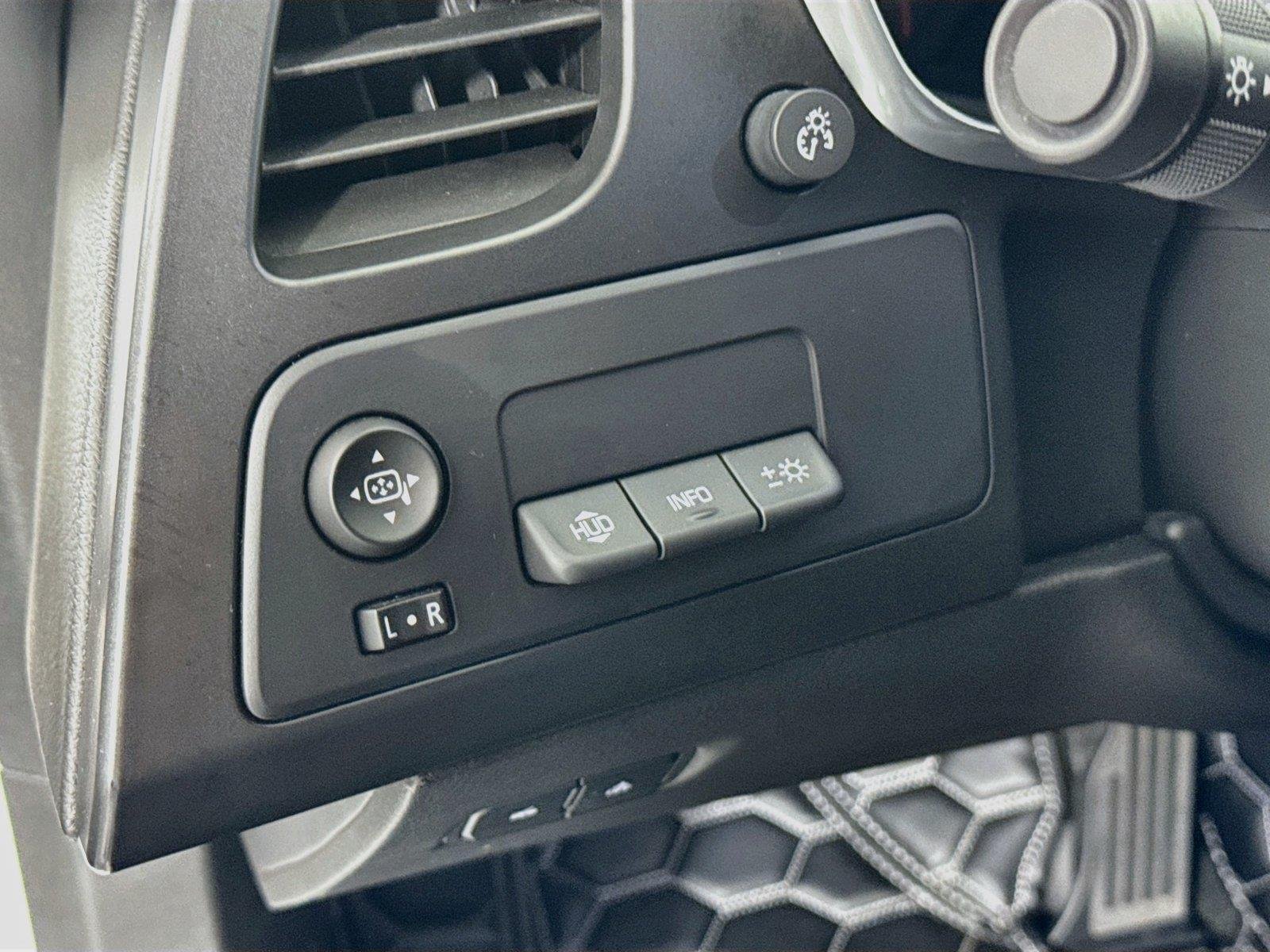 Used 2016 Arctic White Chevrolet Z06 2LZ image 16