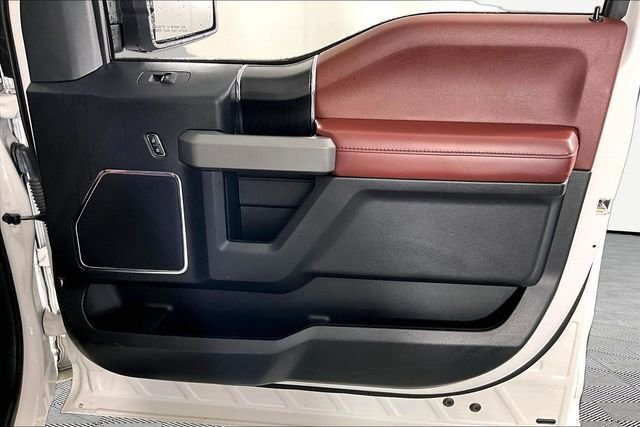 Used 2019 White Ford Platinum image 28