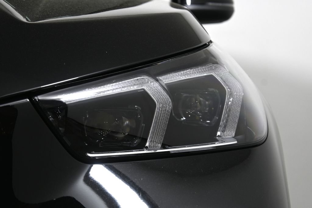 New 2026 Jet Black BMW xDrive28i image 11