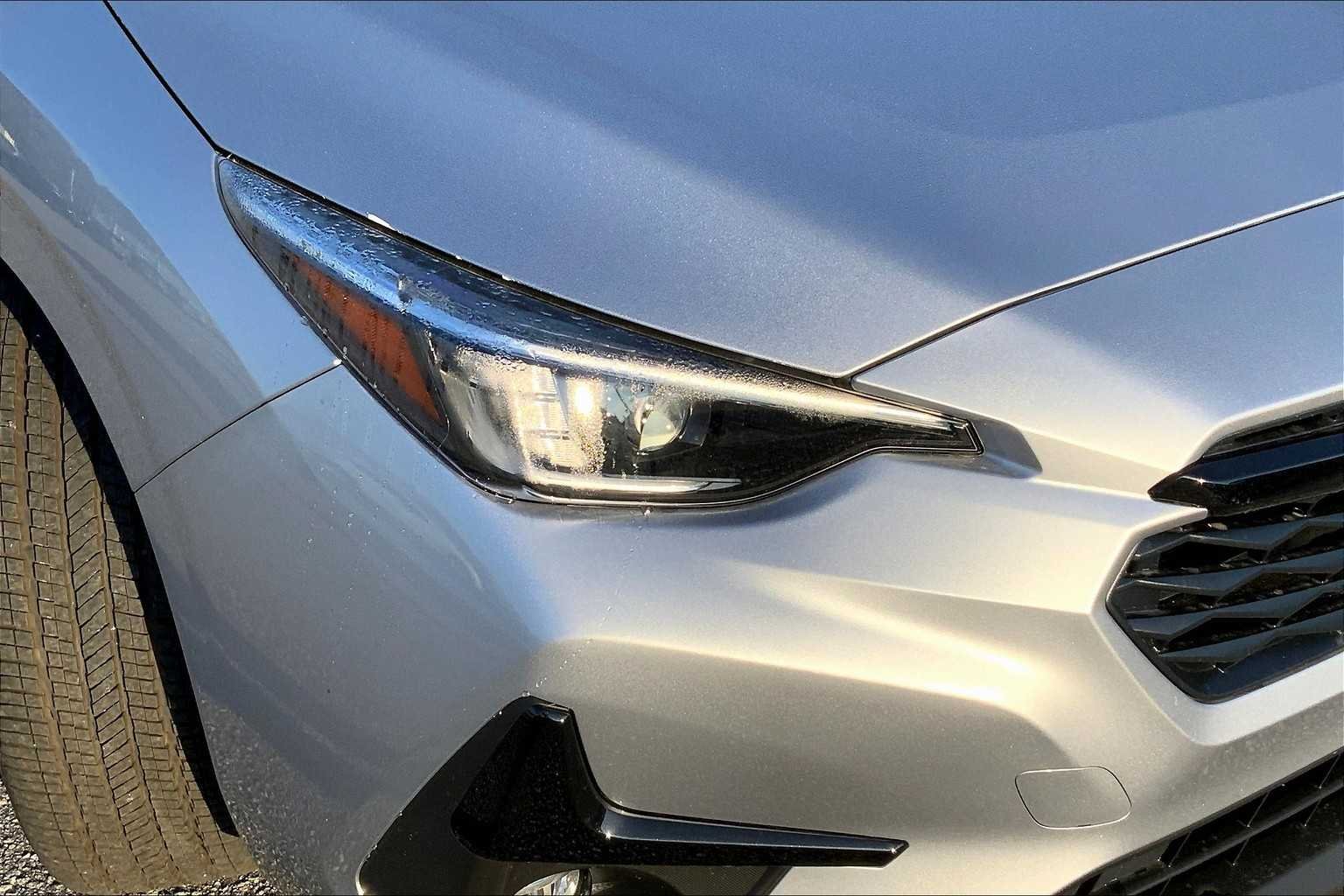 Used 2025 Ice Silver Metallic Subaru RS image 13