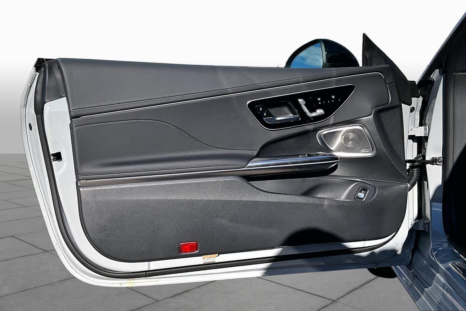 New 2027 MANUFAKTUR Alpine Grey Mercedes-Benz CLE 450 image 10