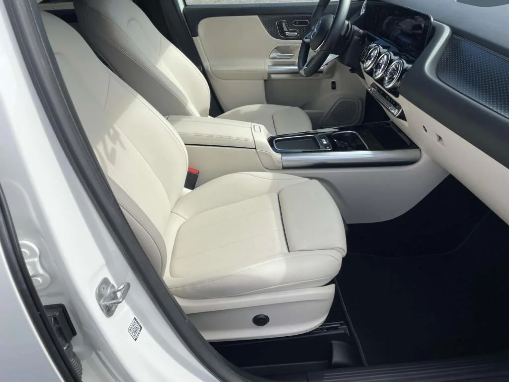 Certified Used 2024 Polar White Mercedes-Benz GLA 250 image 20