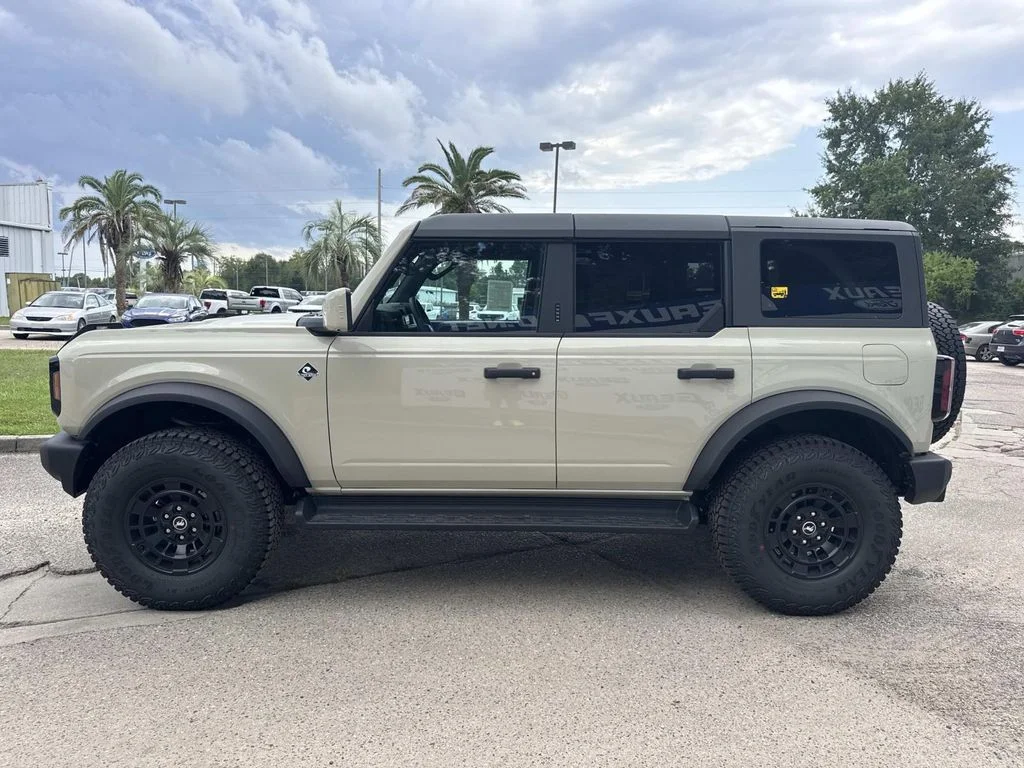 New 2026 Desert Sand Ford Outer Banks® image 8