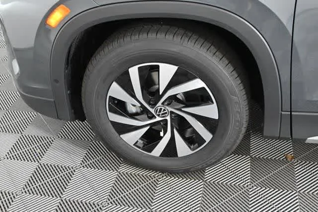 2026 Volkswagen Tiguan S - Photo 10