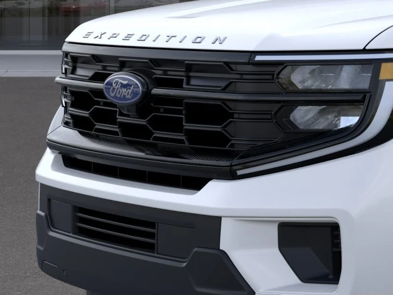 New 2026 Star White Metallic Tri-Coat Ford Active image 17