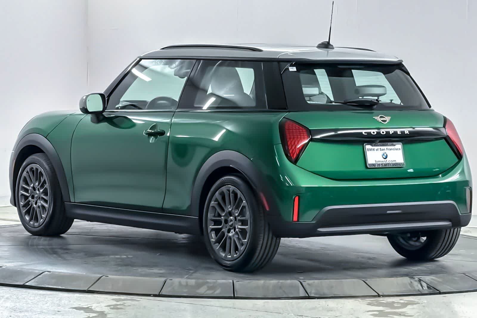 2026 MINI Hardtop 2 Door Base - Photo 6