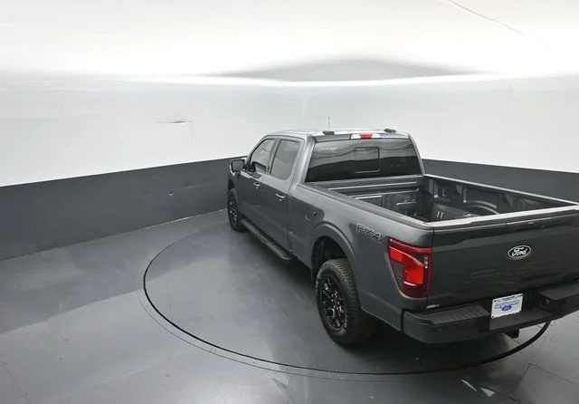 New 2026 Carbonized Gray Metallic Ford XLT image 27
