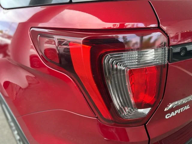 Used 2018 Red Ford Sport image 28