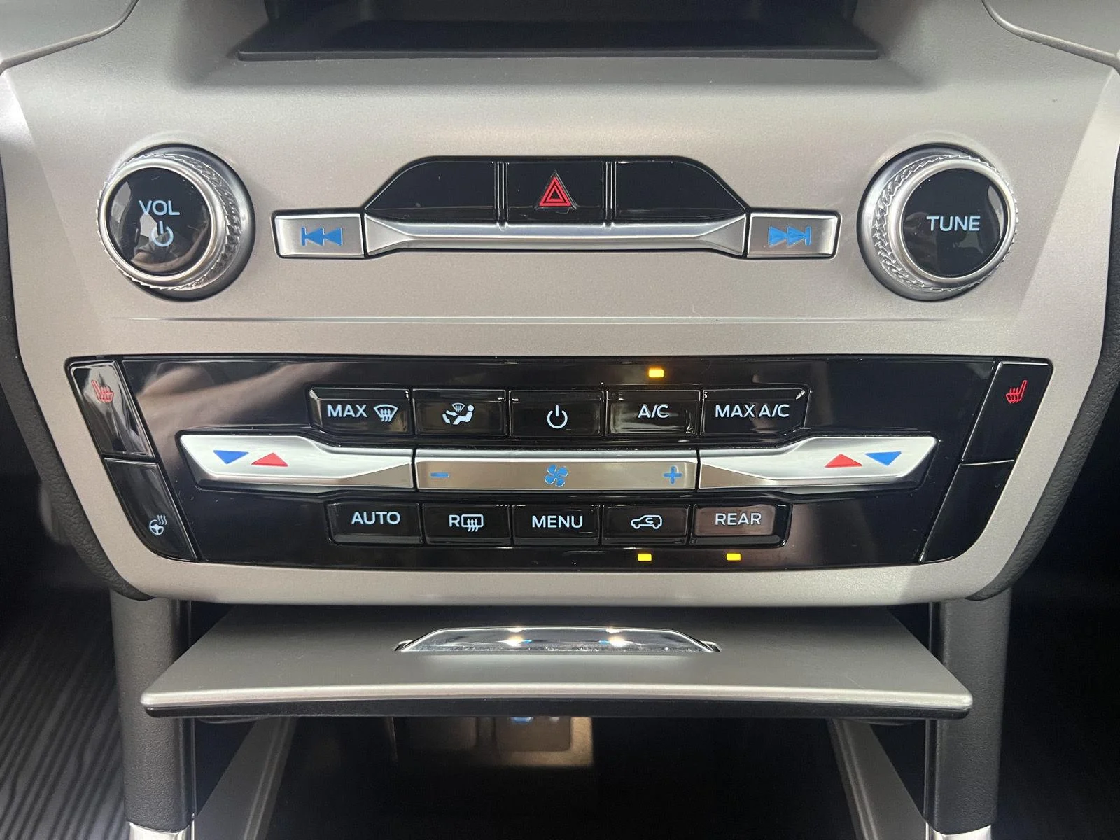 Used 2023 Carbonized Gray Ford XLT image 18