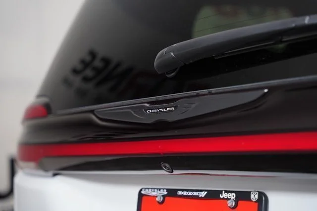 2025 Chrysler Pacifica Select - Photo 34