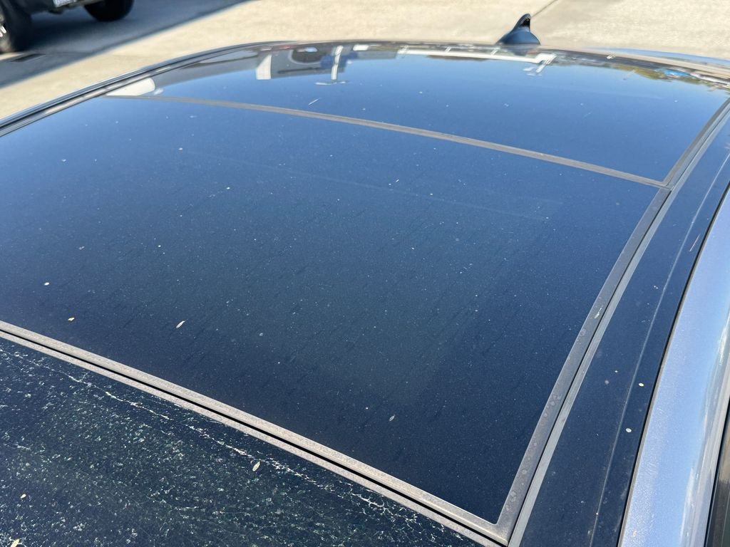 Used 2013 Silver Hyundai Limited image 18