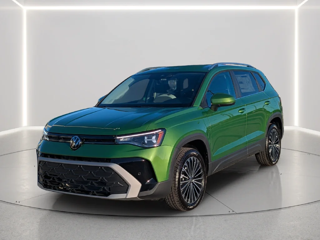 New 2027 Green Volkswagen 1.5T SE image 2