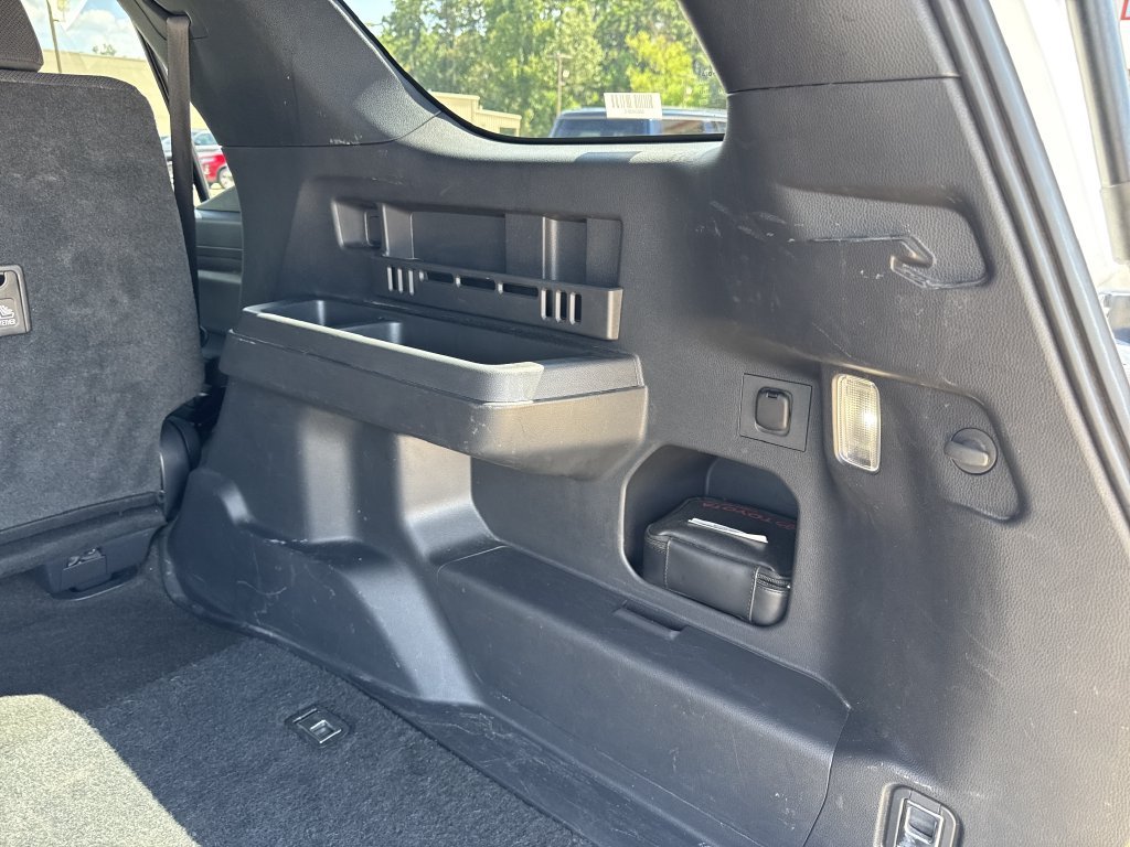 Used 2025 White Toyota SR5 image 8