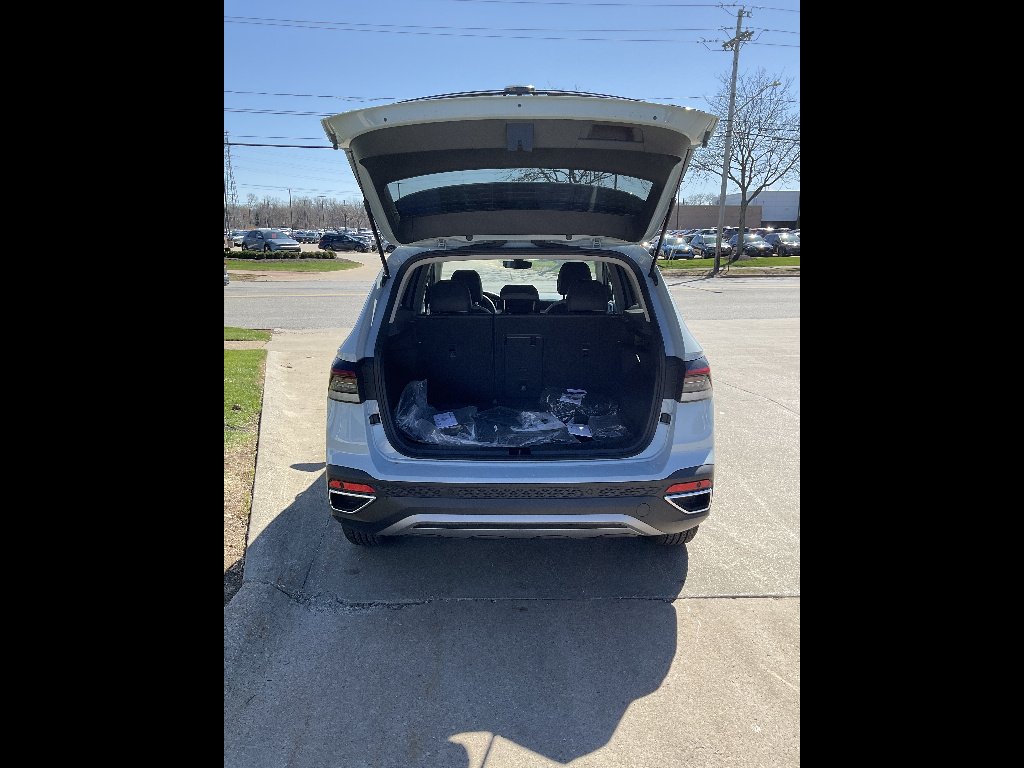 New 2026 Monument Gray Volkswagen SE 4Motion image 5