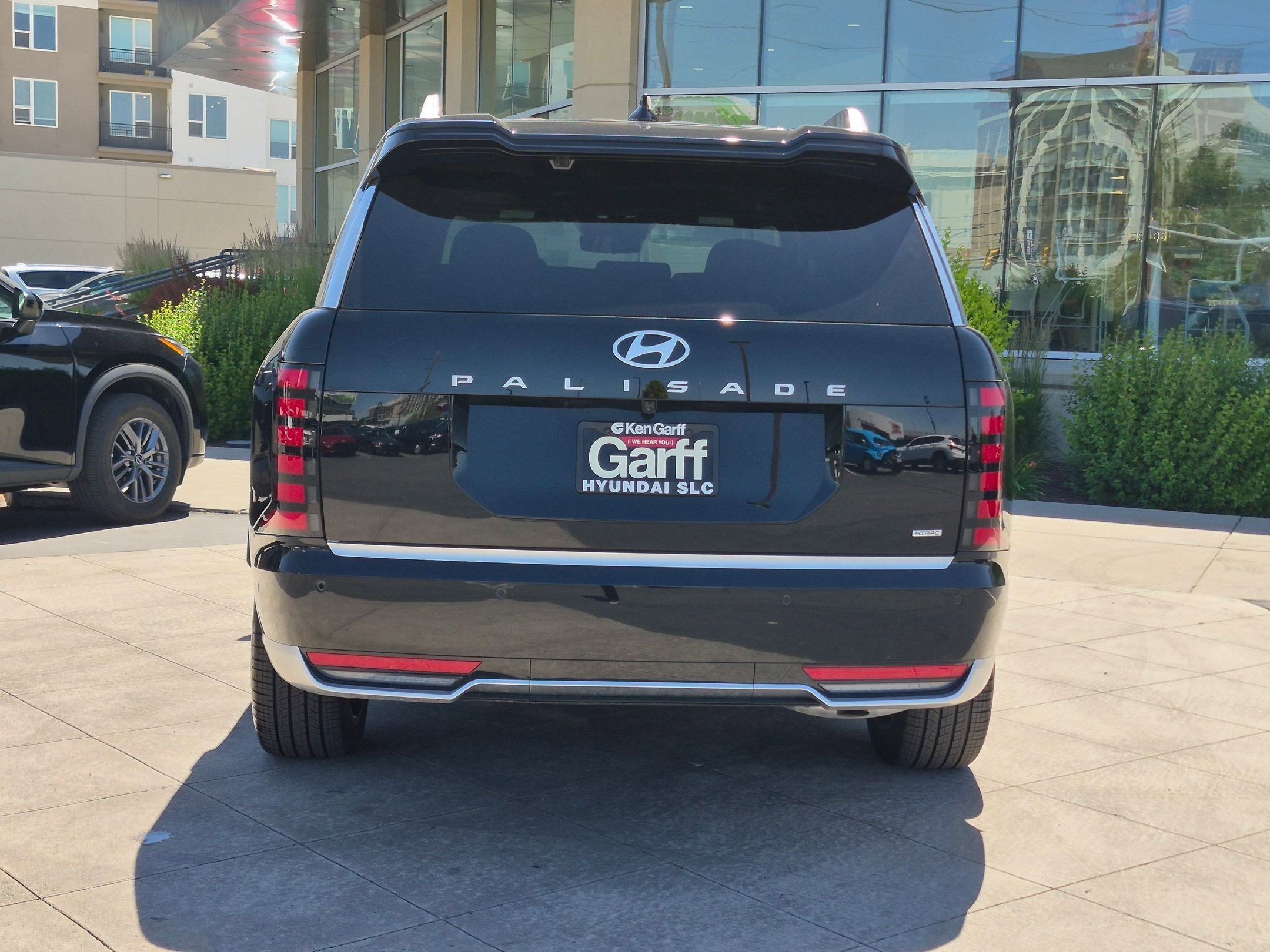 New 2026 Abyss Black Pearl Hyundai Calligraphy image 4