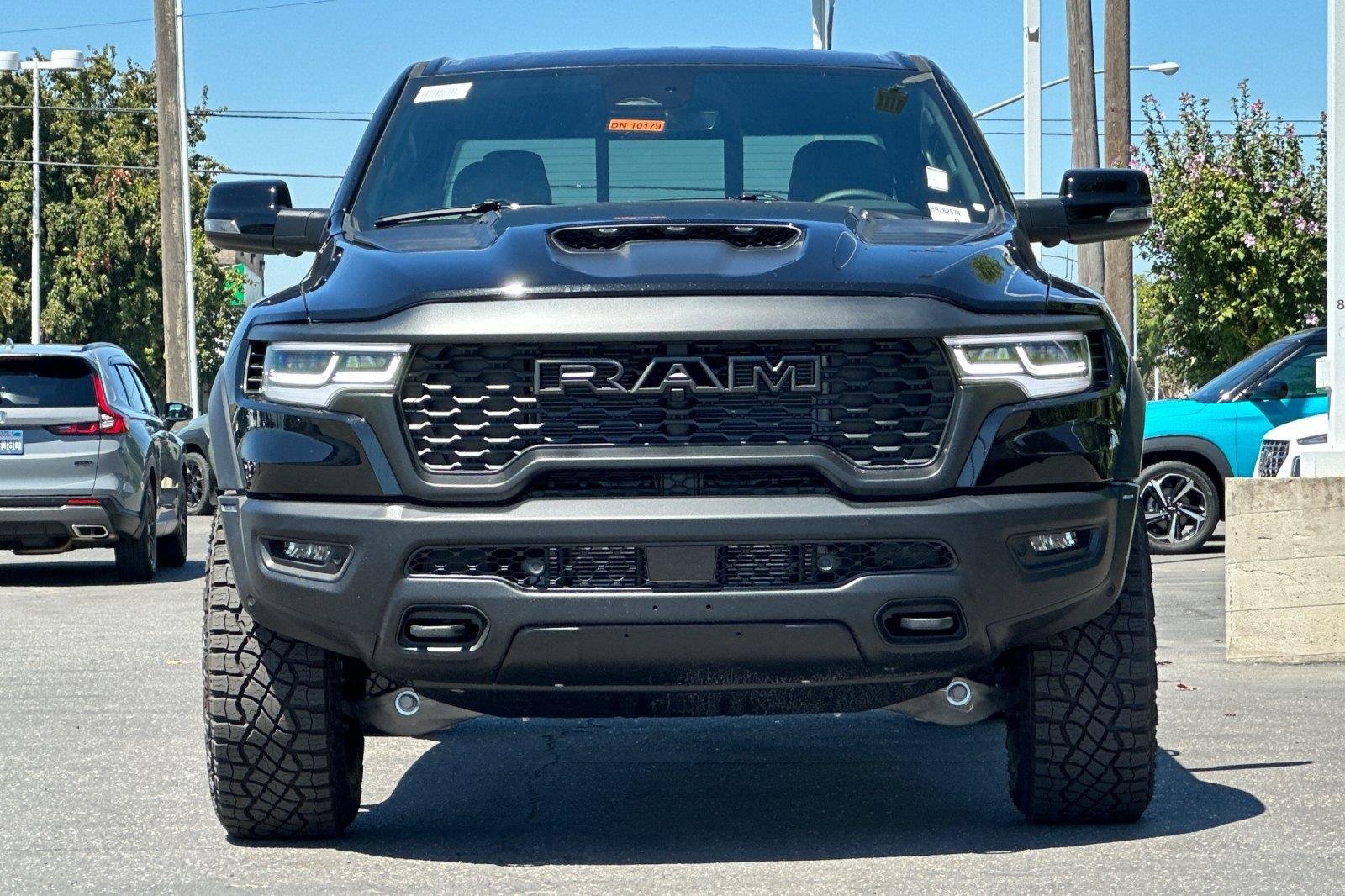 New 2026 Diamond Black Crystal Pearlcoat Ram RHO image 9