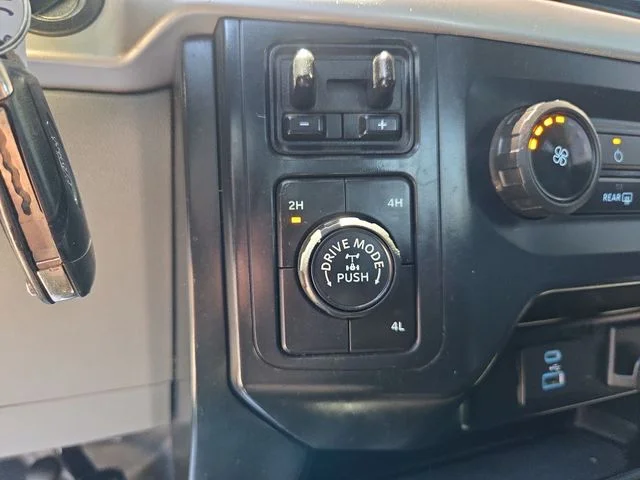Used 2022 White Ford XL image 33