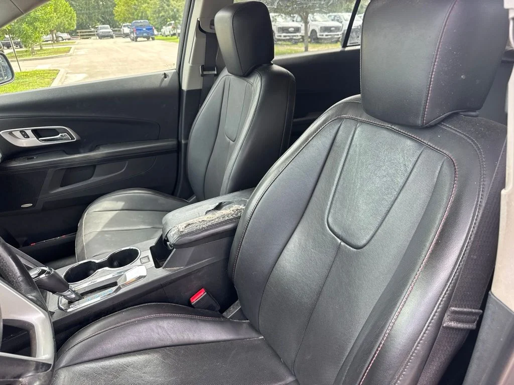 Used 2017 Mosaic Black Metallic Chevrolet LT image 10