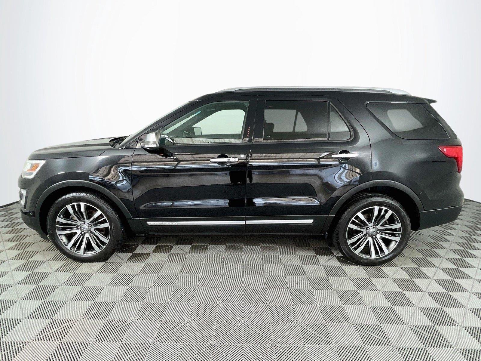 Used 2016 Black Ford Platinum image 4
