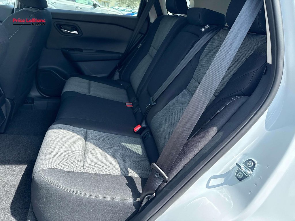 New 2027 Everest White Pearl Tricoat Nissan SV image 7