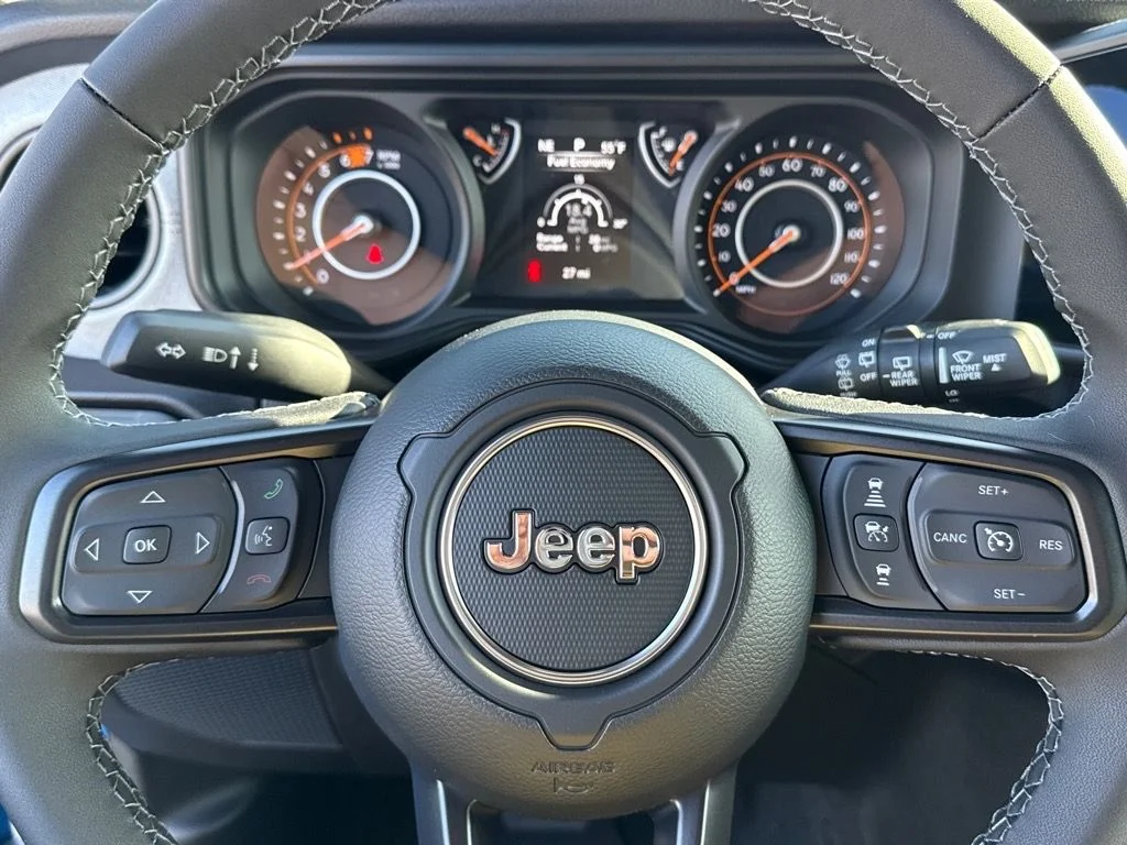 New 2026 Hydro Blue Pearl-Coat Exterior Paint Jeep Sport S image 17