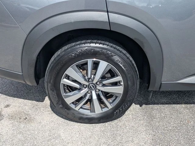 Certified Used 2025 Gun Metallic Nissan SL image 11