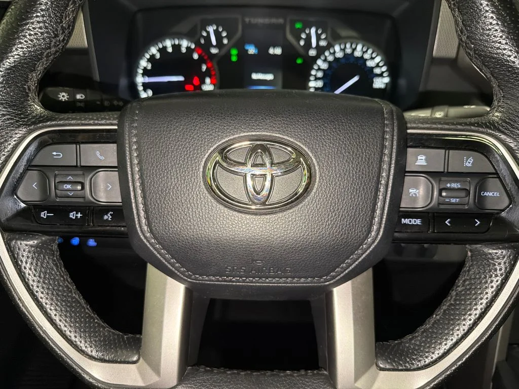 Used 2022 Supersonic Red Toyota Limited image 27