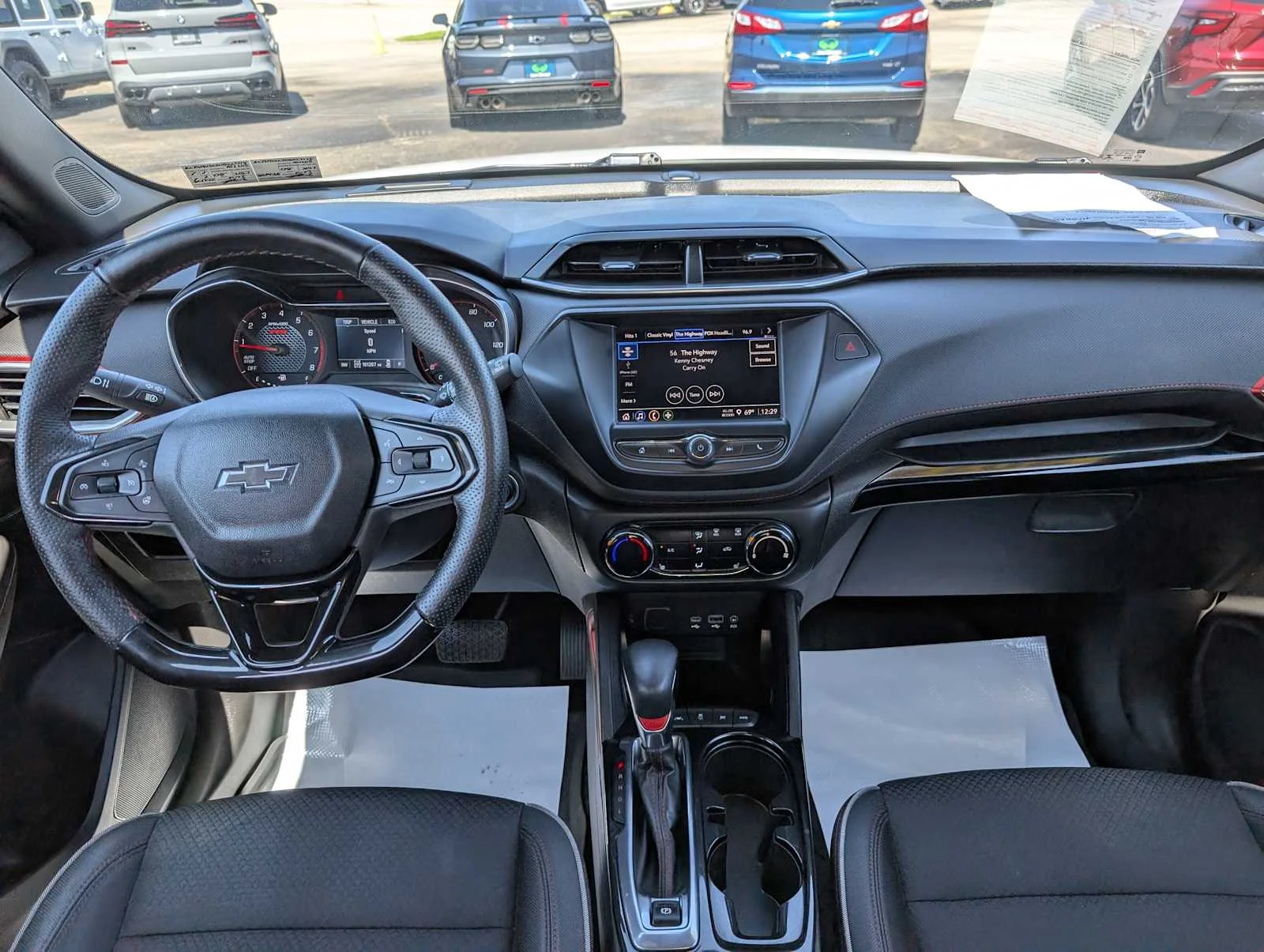 Used 2022 SUMMIT WHITE Chevrolet RS image 17