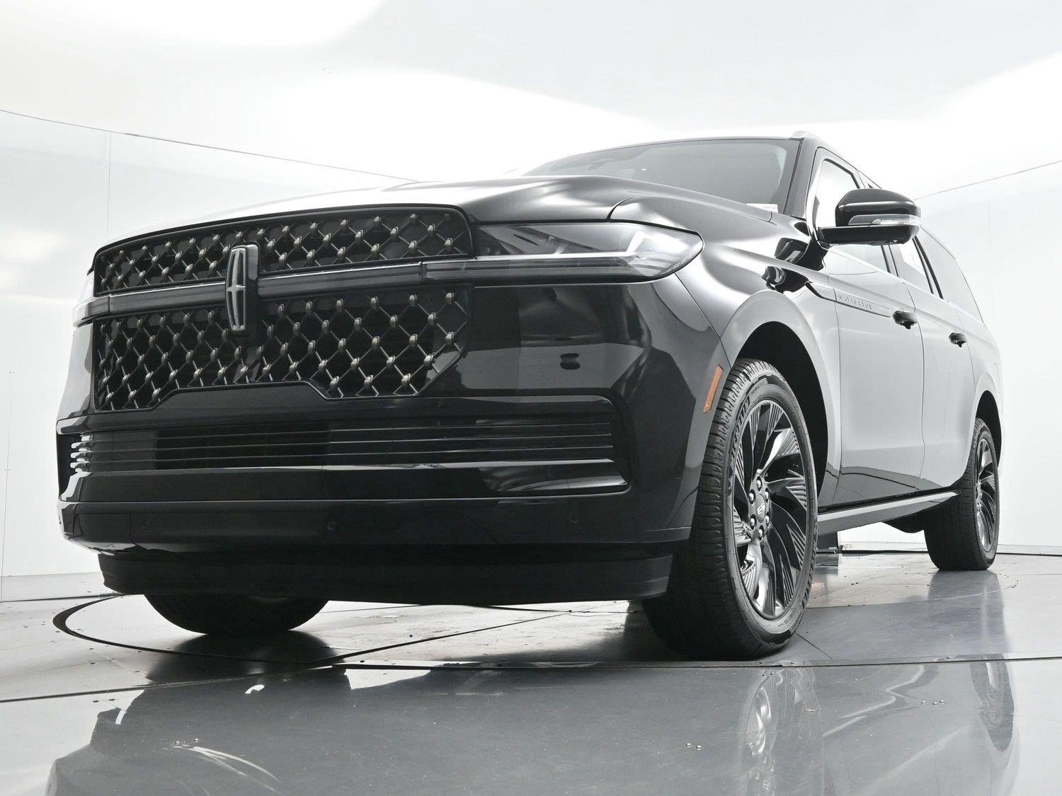 Used 2026 Infinite Black Metallic Clearcoat Lincoln Black Label image 62