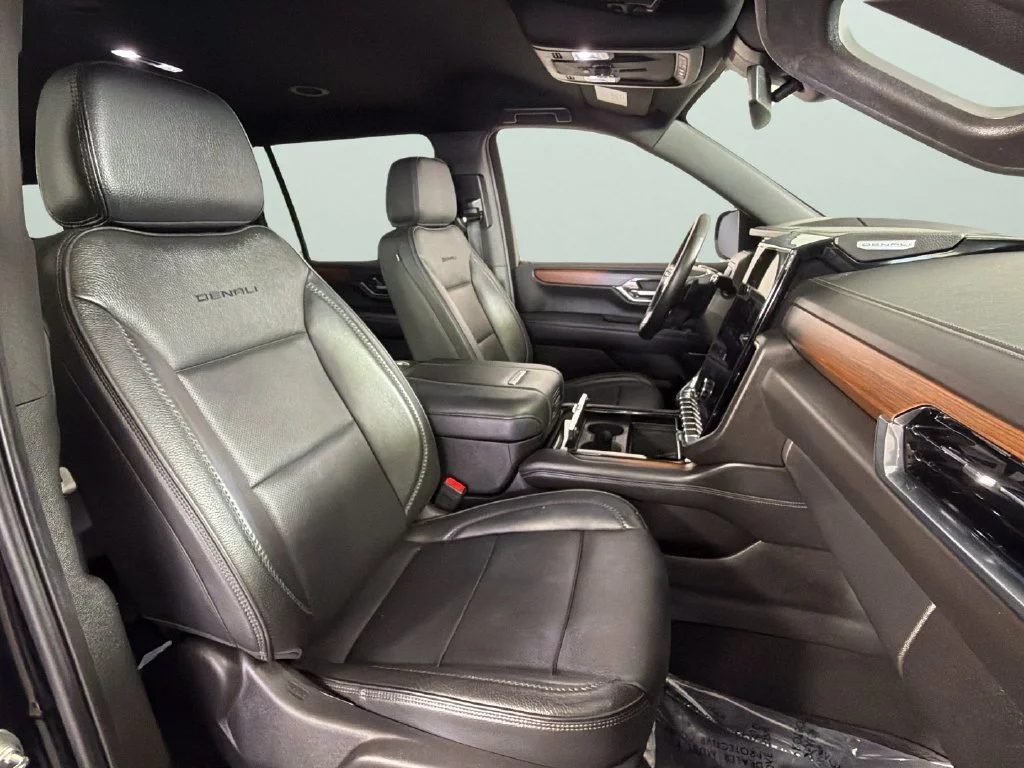 Certified Used 2025 Onyx Black GMC Denali image 38