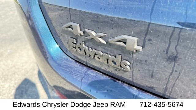 New 2026 Fathom Blue Pearl-Coat Exterior Paint Jeep Limited image 13