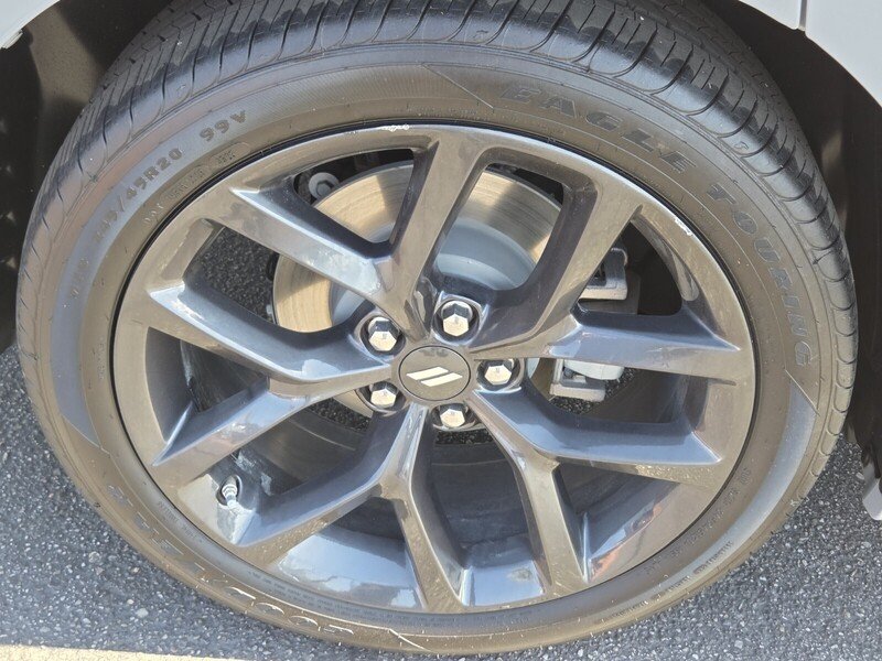 Used 2022 Gray Dodge SXT image 11