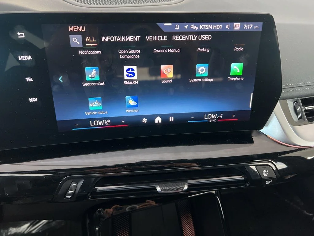 Used 2026 White BMW xDrive28i image 30