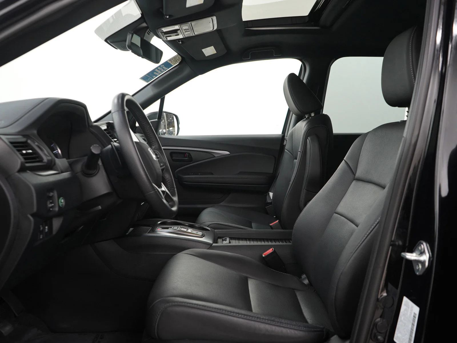 Used 2023 Black Honda EX-L AWD image 25